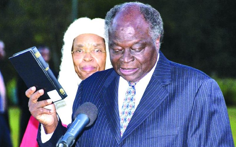Wasifu wa Hayati Mwai Kibaki